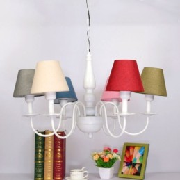 Lustre traditionnel classique intégré en métal