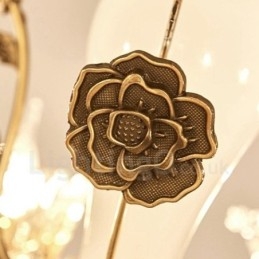 Lustre classique traditionnel en métal intégré à 6 lumières