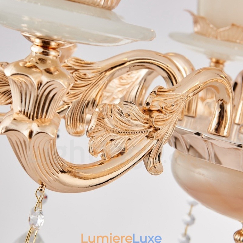 Lustre classique traditionnel en métal intégré à 6 lumières