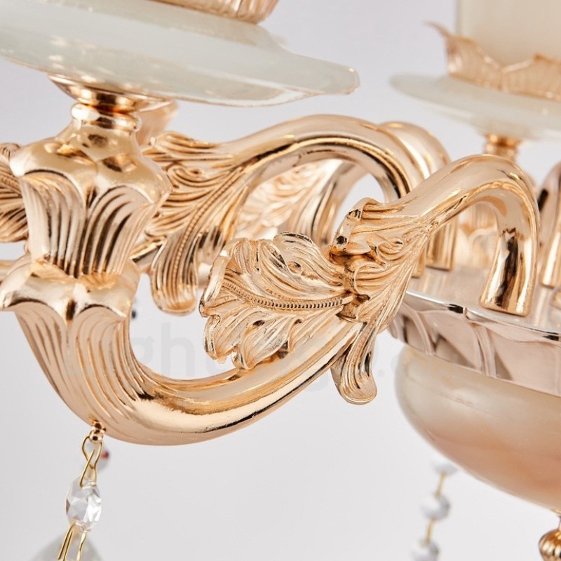 Lustre classique traditionnel en métal intégré à 8 lumières