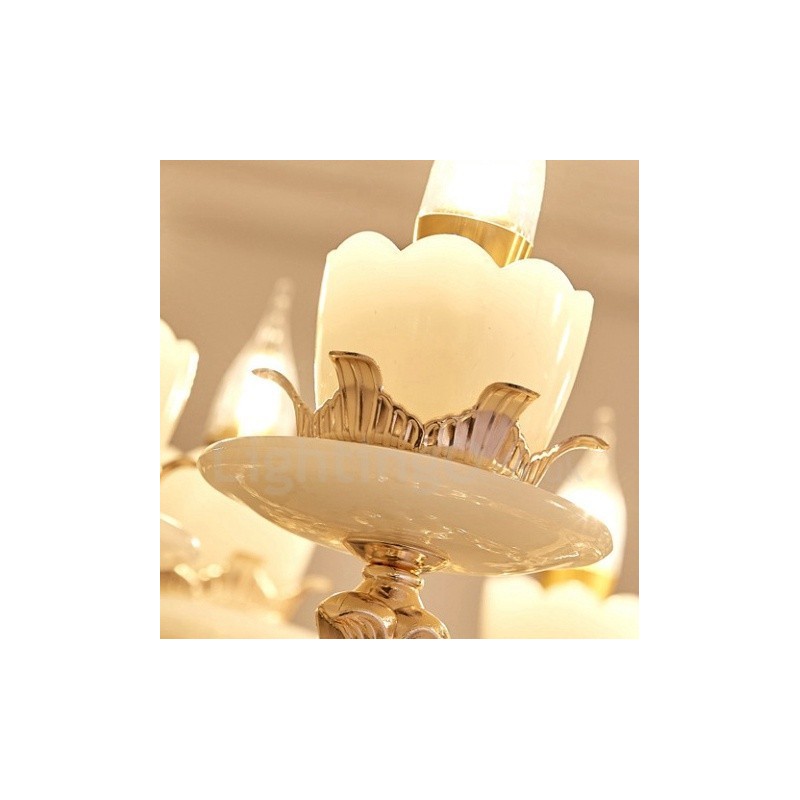Lustre classique traditionnel en métal intégré à 8 lumières