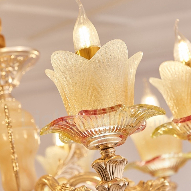 Lustre classique traditionnel en métal intégré à 8 lumières