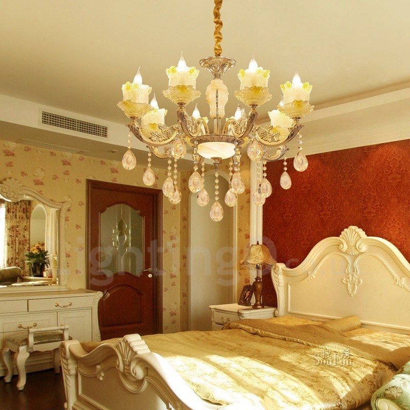 Lustre classique traditionnel en métal intégré à 8 lumières