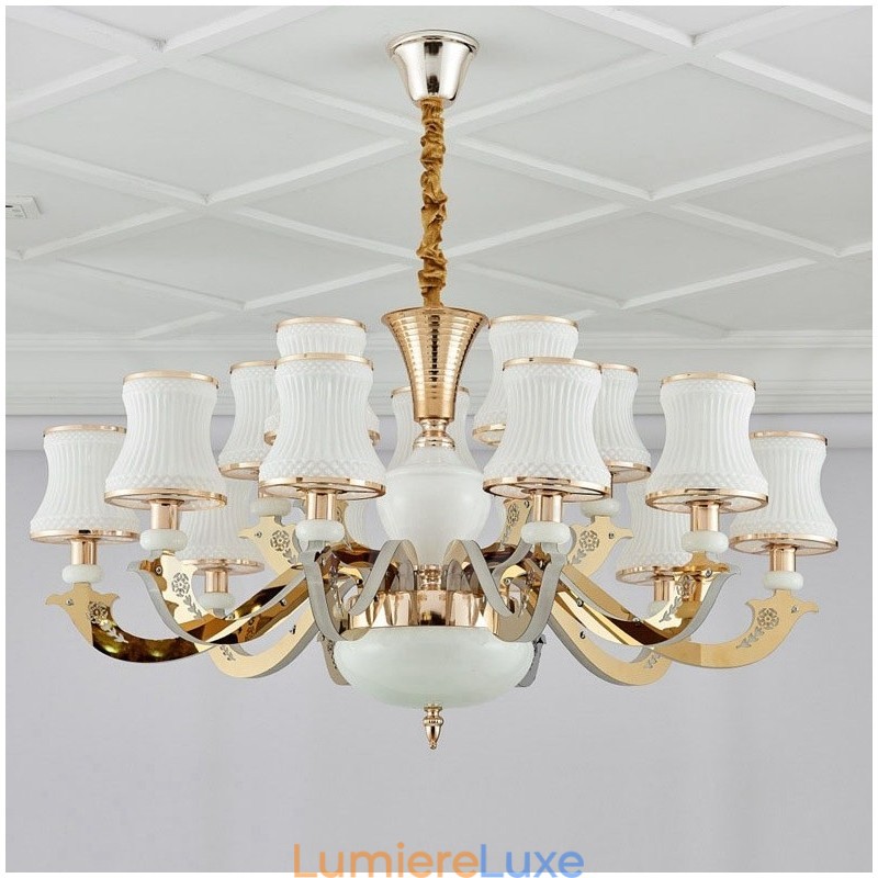 Lustre classique traditionnel en métal intégré à 15 lumières