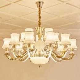 Lustre classique traditionnel en métal intégré à 15 lumières