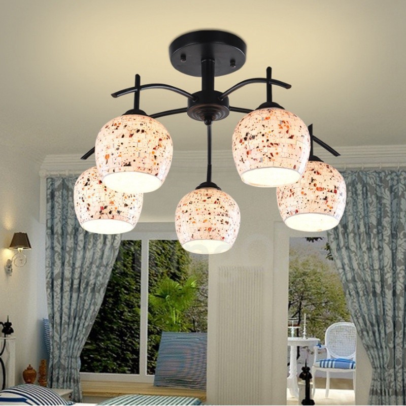 Lustre intégré de style méditerranéen à 5 lumières avec abat-jour en verre
