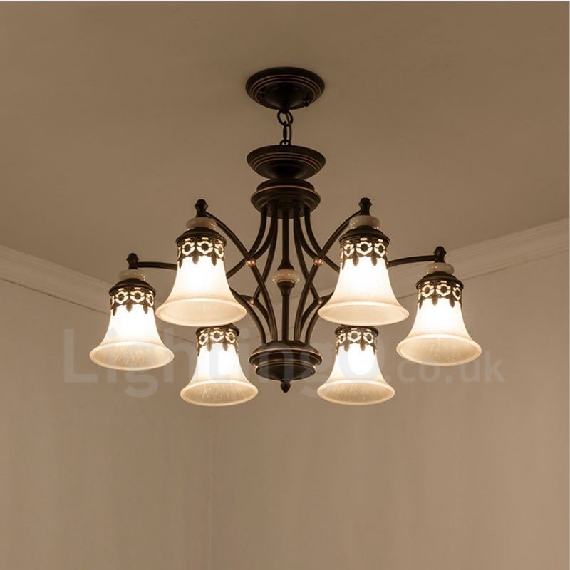 Lustre classique traditionnel en métal intégré à 6 lumières