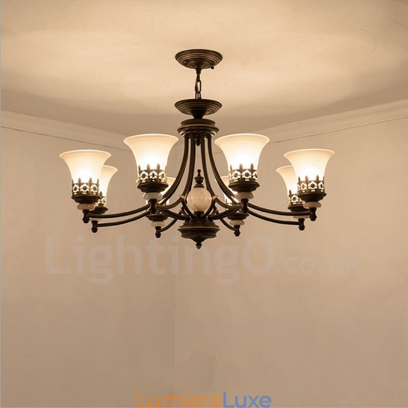 Lustre classique traditionnel en métal intégré à 8 lumières