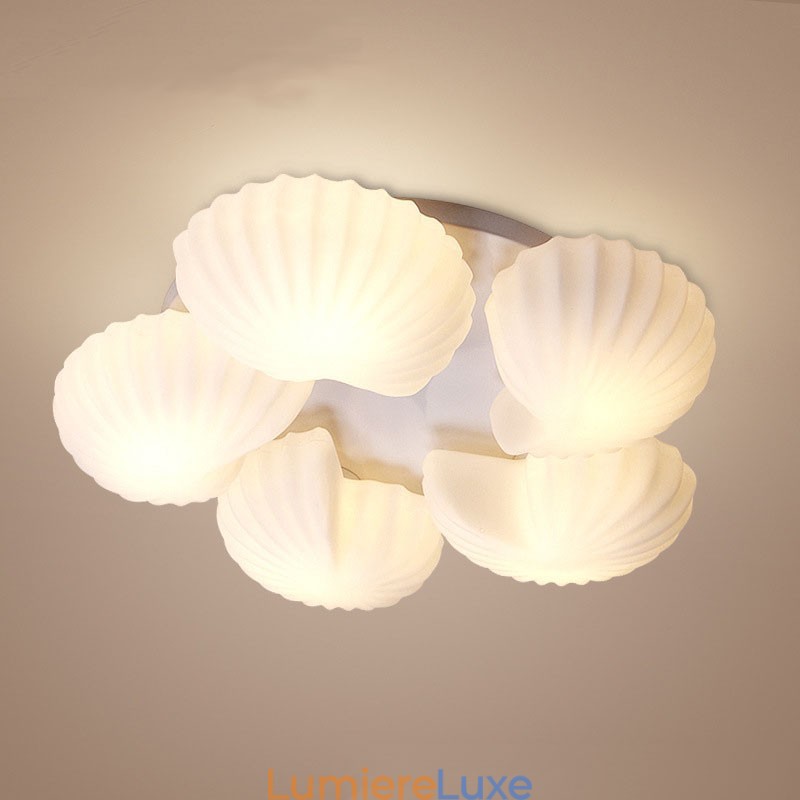 Lustre intégré classique traditionnel à 5 lumières Conch avec abat-jour en verre