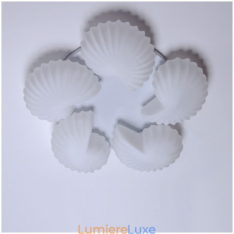 Lustre intégré classique traditionnel à 5 lumières Conch avec abat-jour en verre