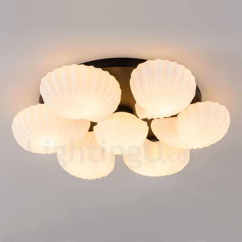 Lustre intégré classique traditionnel à 7 lumières avec abat-jour en verre