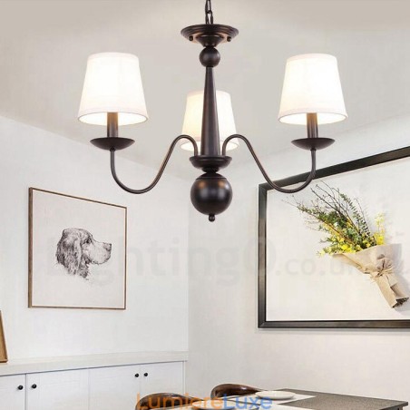 Lustre rustique en métal à 3 lumières avec abat-jour en tissu Lustre rustique en métal à 3 lumières avec abat-jour en tissu