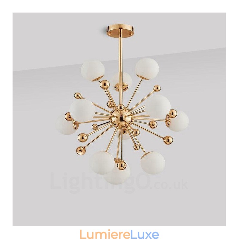 Plafonnier contemporain moderne à 11 lampes, plaqué cuivre, avec abat-jour en verre blanc