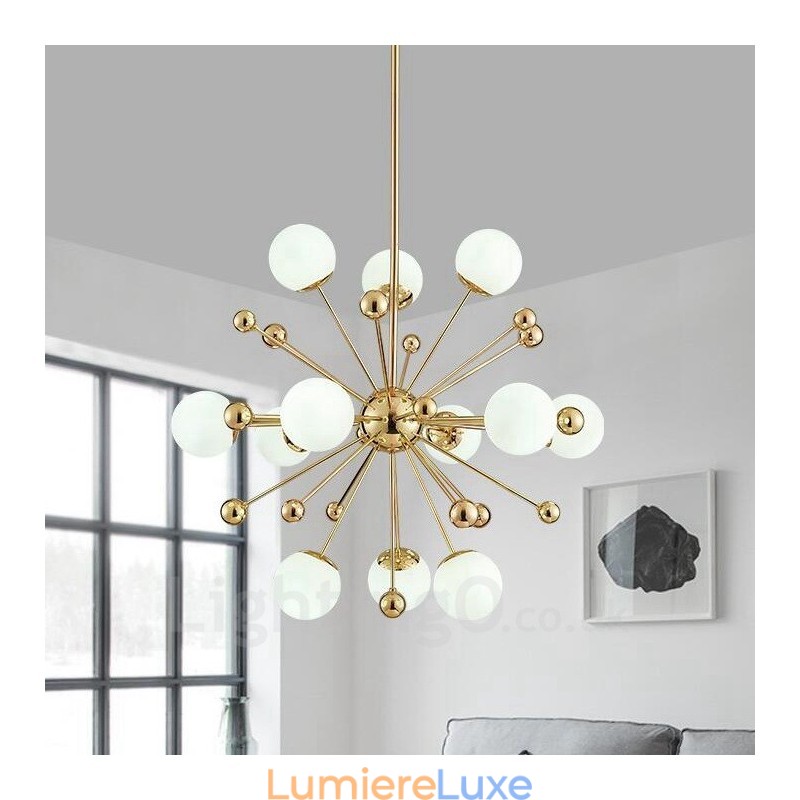 Plafonnier contemporain moderne à 12 lampes, plaqué cuivre, avec abat-jour en verre blanc