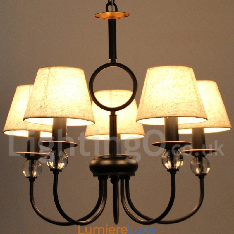 Lustre à 5 lumières rustique rétro noir de style méditerranéen contemporain de style bougie