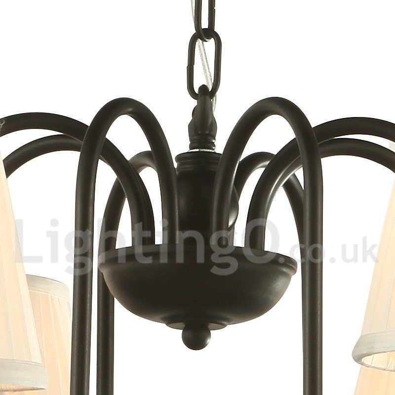 Lustre rétro noir à 8 lumières de style bougie