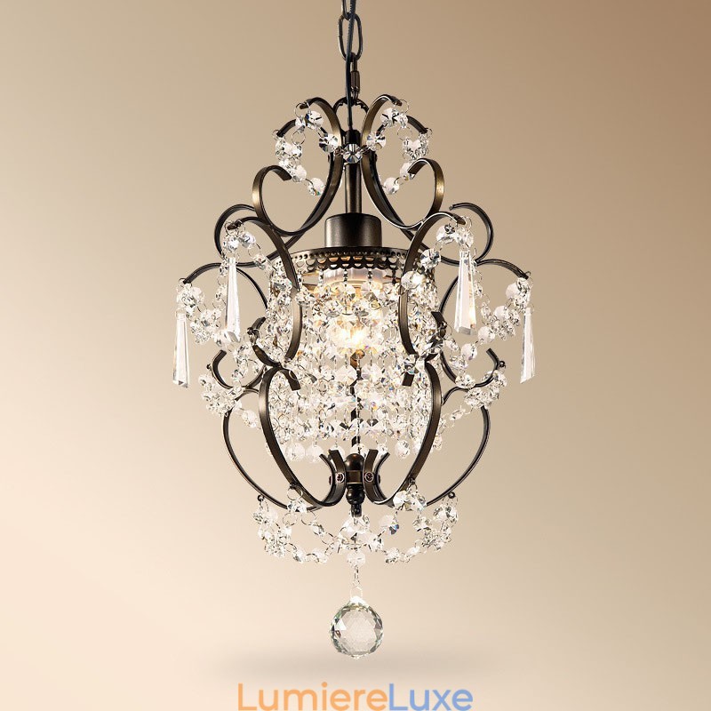 Lustre en fer peint avec lampe d'éclairage moderne en cristal transparent