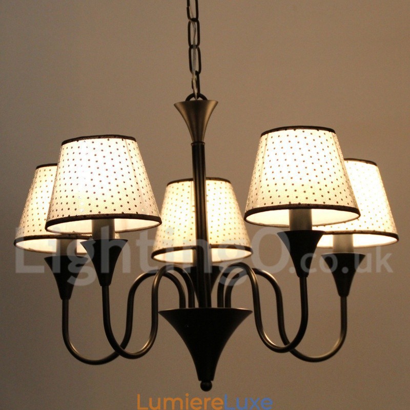 Lustre rustique moderne contemporain rétro noir à 5 lumières de style bougie