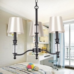 Lustre noir rétro contemporain à 3 lumières de style bougie