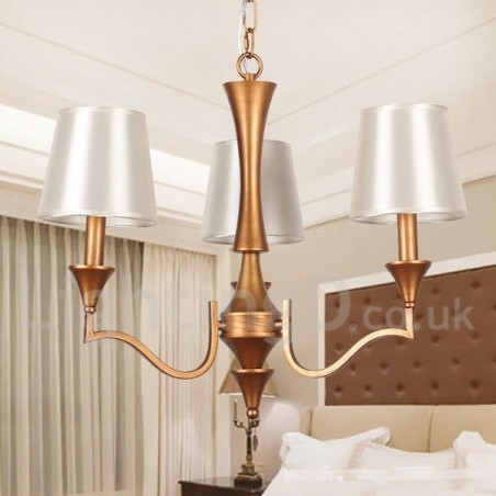 Lustre à 3 lumières de style méditerranéen en forme de bougie