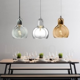 Suspension en verre moderne et contemporaine de style nordique à 1 lumière