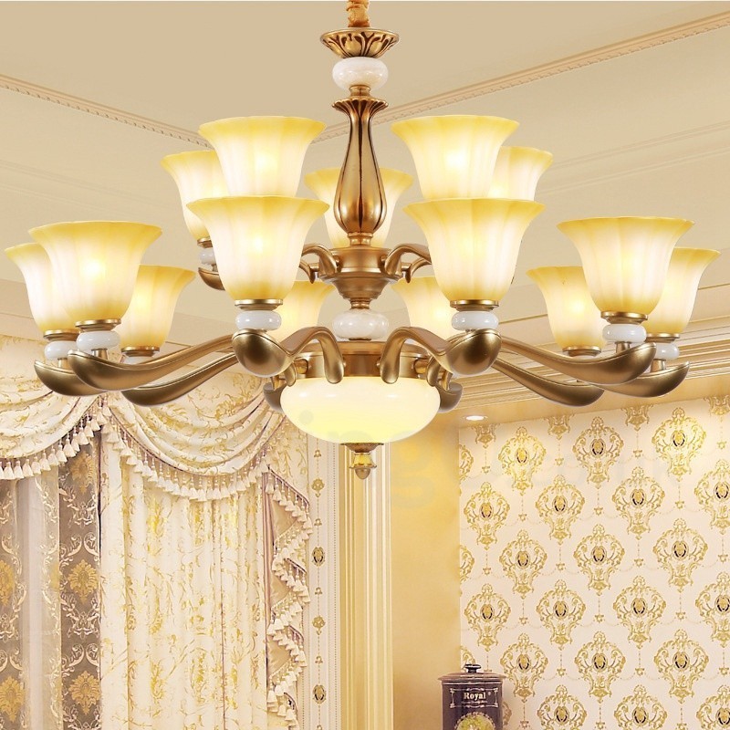Lustre de luxe traditionnel rétro à 15 lumières en alliage de zinc avec abat-jour en verre