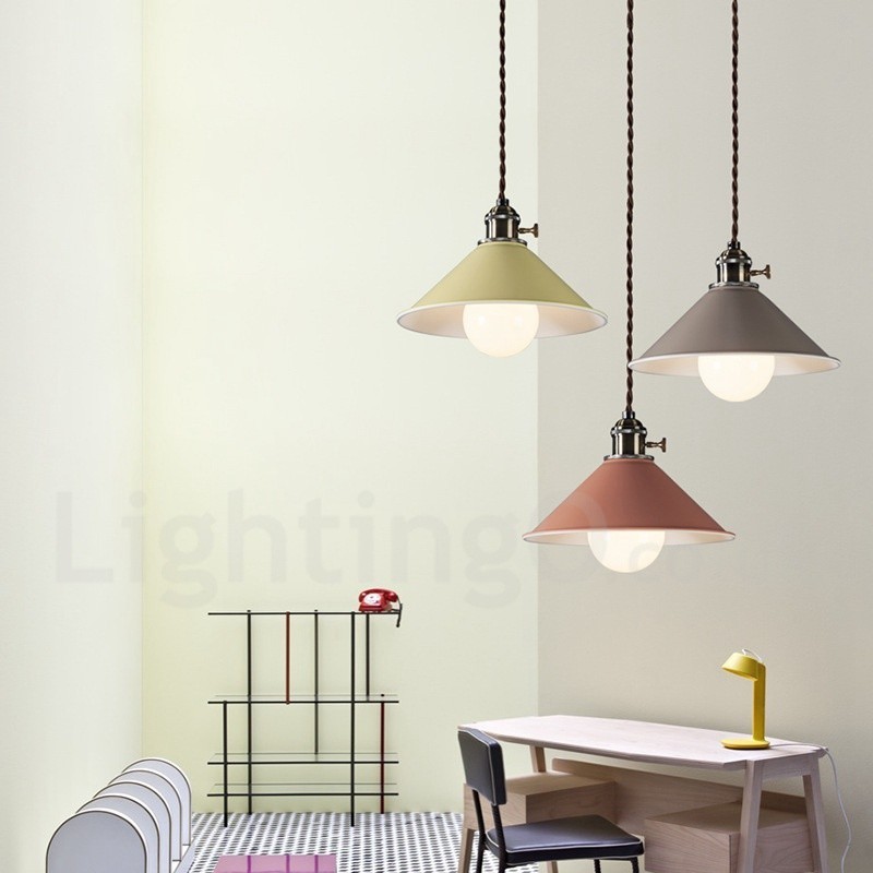 Suspension contemporaine moderne en acier à 1 lumière avec abat-jour en acier