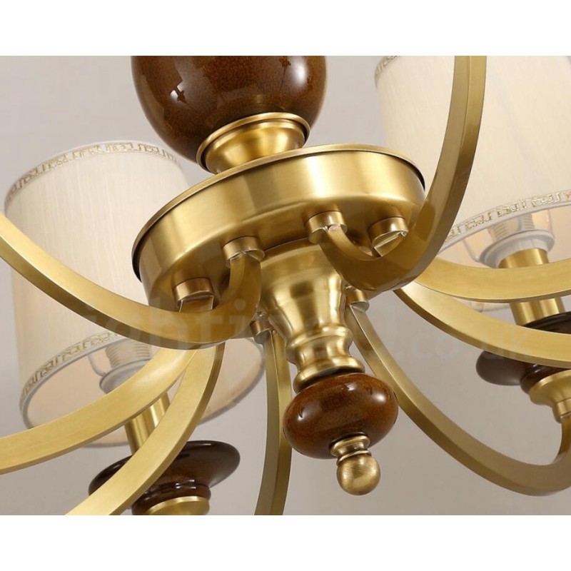 Lustre suspendu de luxe rustique rétro à 6 lumières en laiton avec abat-jour en verre