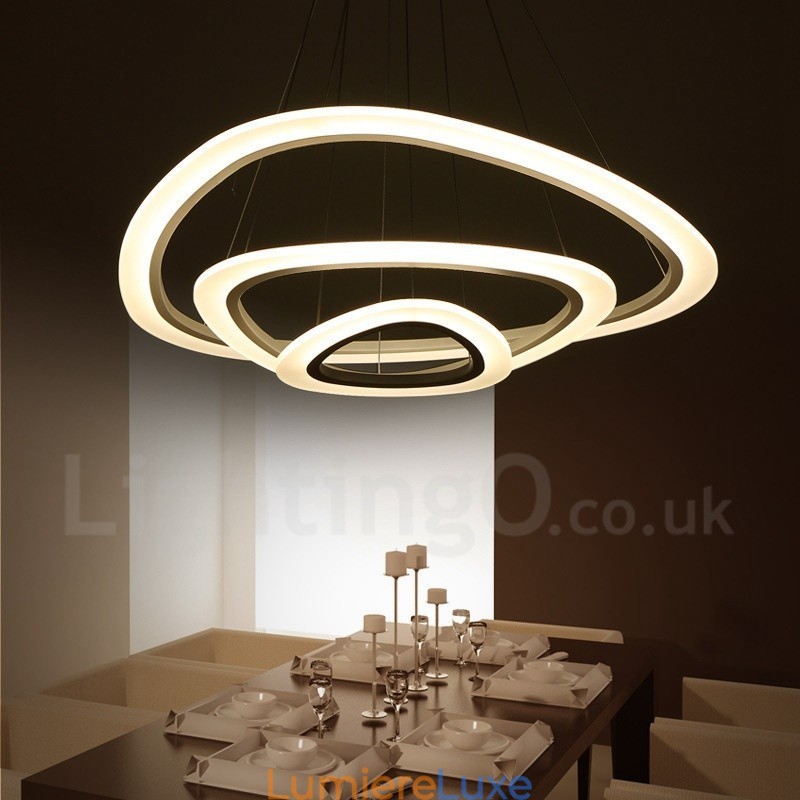 Suspension contemporaine moderne à 3 lampes en alliage d'aluminium avec abat-jour en acrylique et variateur d'intensité avec télécommande
