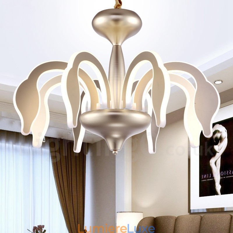 Lustre contemporain moderne à 8 lumières en acier à intensité variable avec abat-jour en acrylique