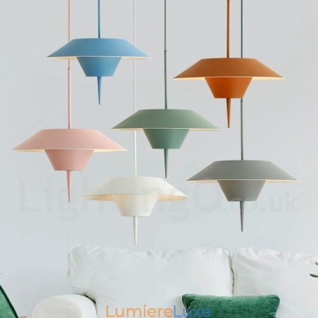 Suspension contemporaine en acier moderne Suspension contemporaine en acier moderne