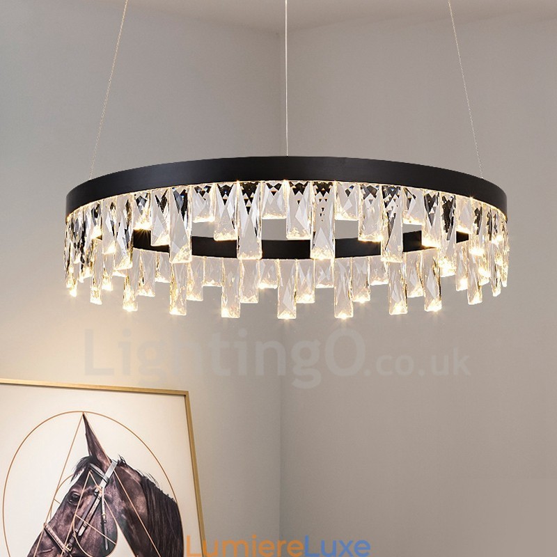 Suspension en cristal au design circulaire moderne