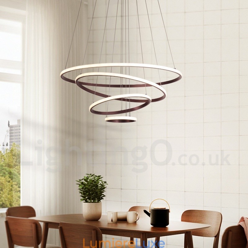 Suspension lumineuse à intensité variable avec télécommande et anneaux au design moderne