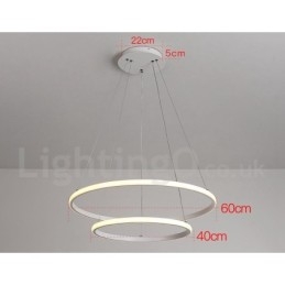 Suspension lumineuse à intensité variable avec télécommande et anneaux au design moderne