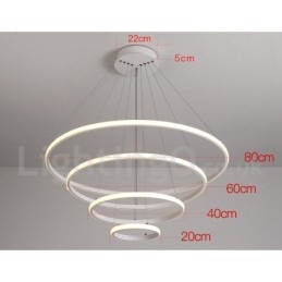 Suspension lumineuse à intensité variable avec télécommande et anneaux au design moderne