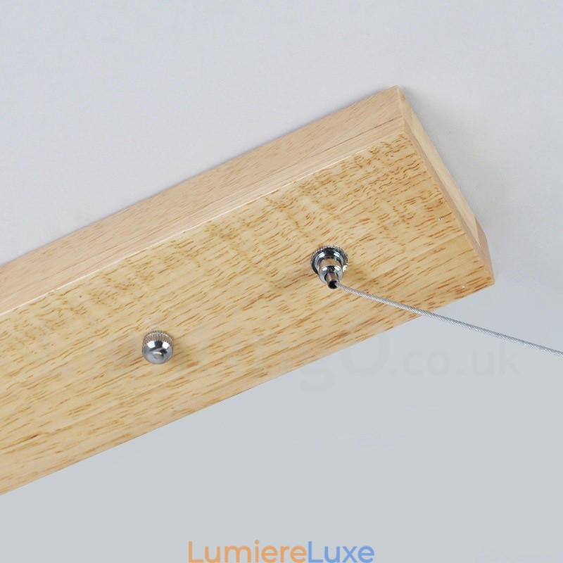 Suspension longue moderne en bois