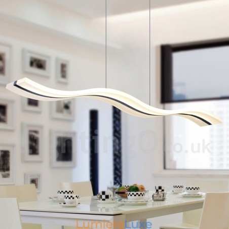 Suspension linéaire à intensité variable avec télécommande au design moderne Suspension linéaire à intensité variable avec télécommande au design moderne