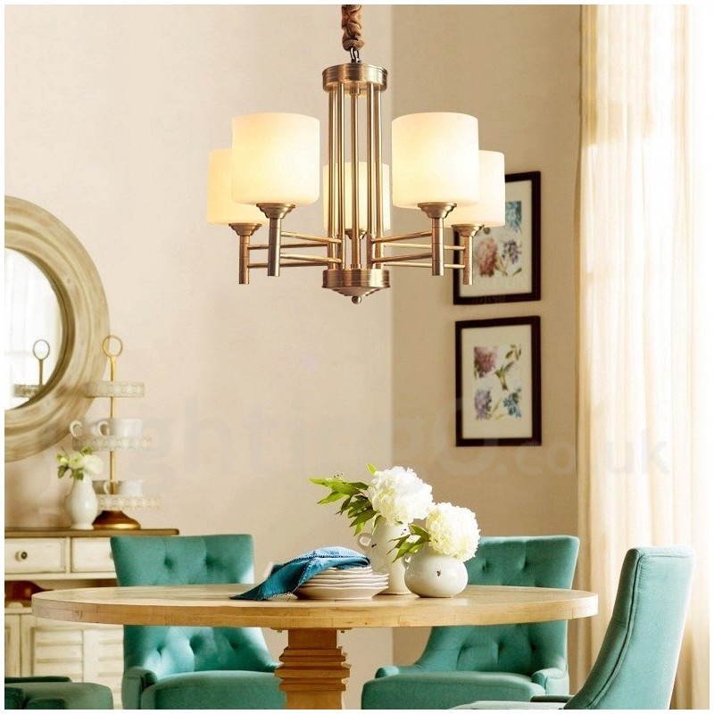 Grand lustre suspendu luxueux en laiton pur, style rustique rétro vintage, avec abat-jour en verre