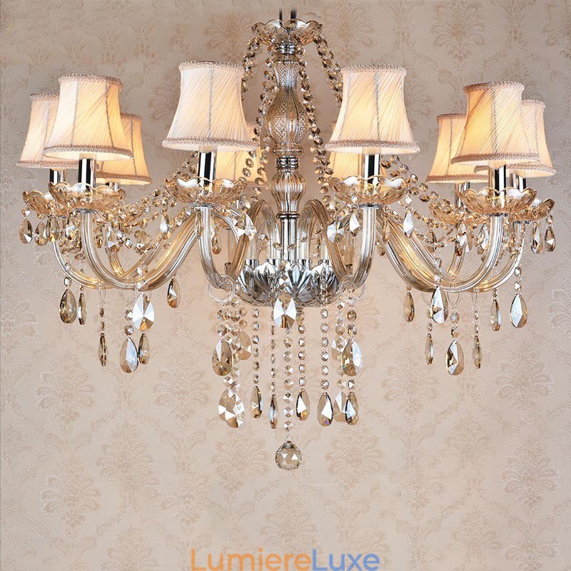 Lustre en cristal K9 de grande taille avec abat-jour couleur cognac