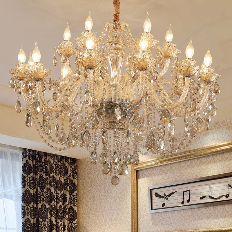Lustre élégant en cristal à 18 (12+6) lumières couleur cognac
