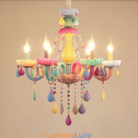 Lustre Macaron à 6 lumières avec bougie en cristal multicolore, style mini, pour enfants Lustre Macaron à 6 lumières avec bougie en cristal multicolore, style mini, pour enfants