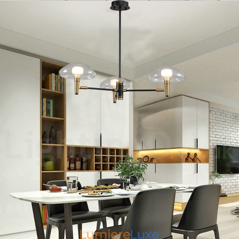 Lustre mini à 3 lumières avec finition peinte électrolytique et abat-jour en verre