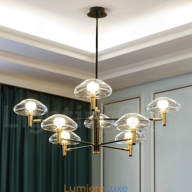 Lustre à 8 lumières avec finition peinte électrolytique et abat-jour en verre