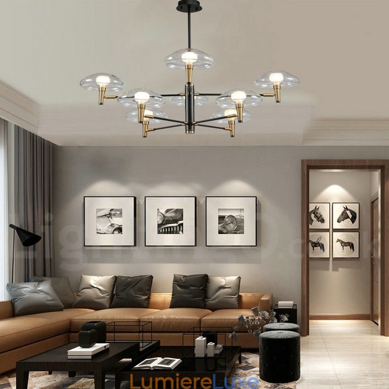 Lustre à 8 lumières avec finition peinte électrolytique et abat-jour en verre