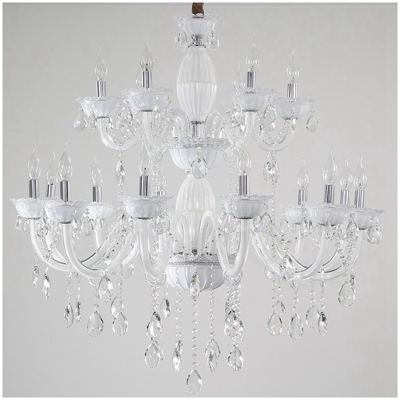 Lustre élégant à 18 (12+6) bougies blanches avec cristal