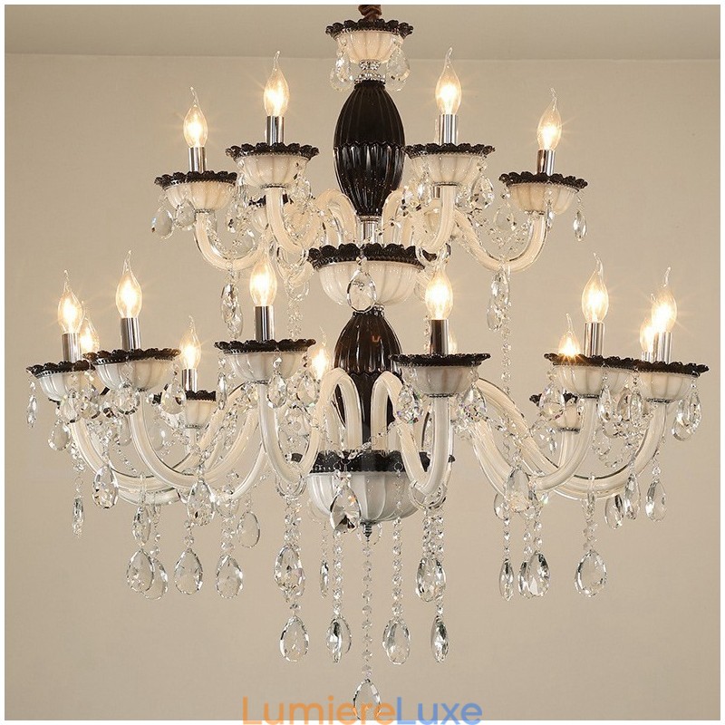 Lustre élégant à 18 (12+6) bougies noires avec cristal
