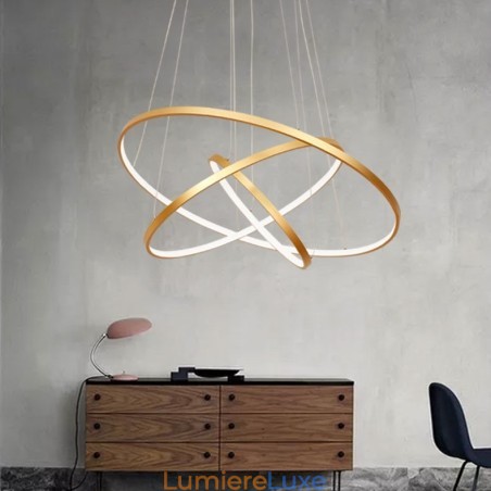 Suspension à intensité variable avec télécommande, design moderne doré à trois anneaux Suspension à intensité variable avec télécommande, design moderne doré à trois anneaux