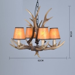 Lustre rustique artistique rétro à 4 lumières en bois de cerf avec abat-jour