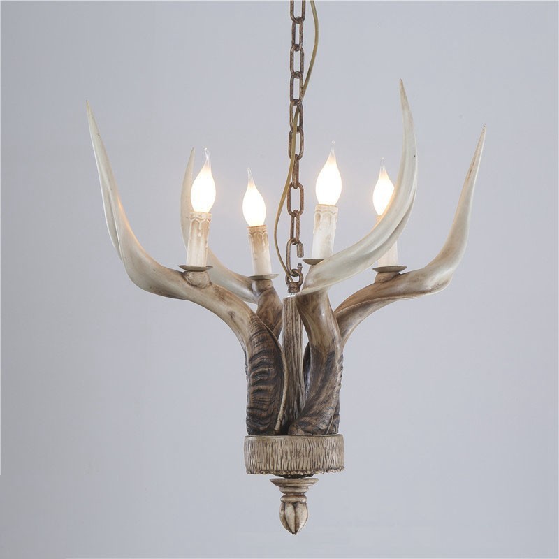 Lustre antique rustique artistique rétro à 4 lumières en bois de cerf