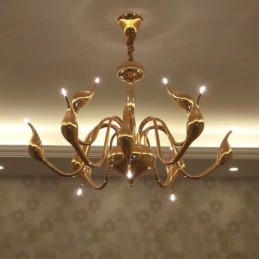 Lustre moderne à 12 lampes en métal doré en forme de cygne